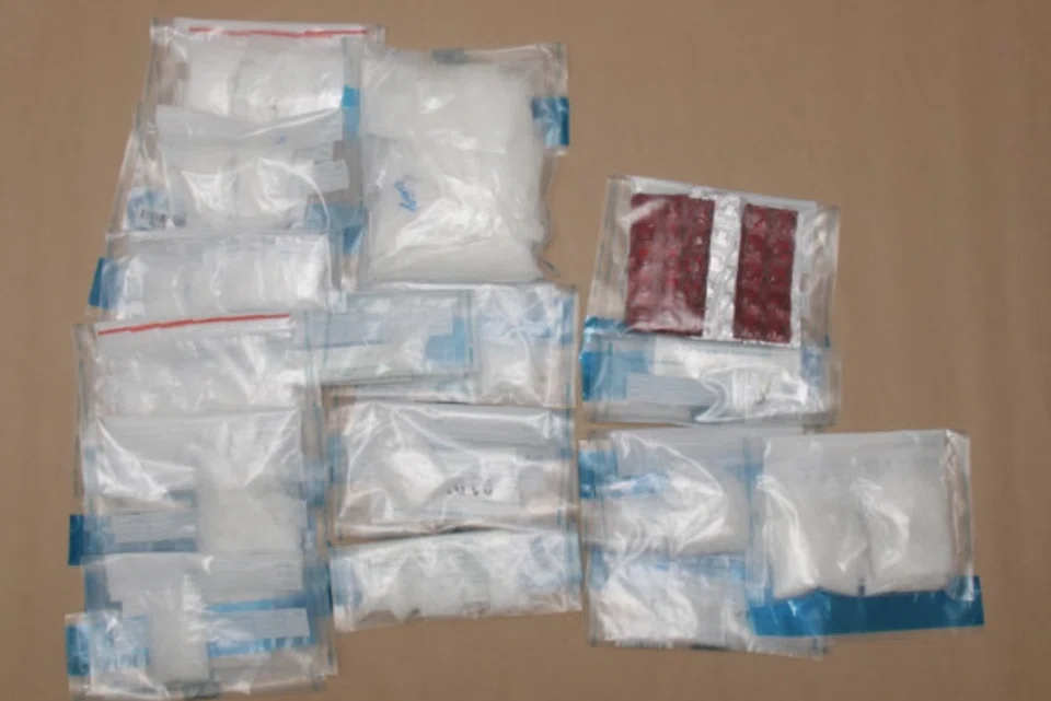 In total, about 1,050g of Ice, 100 Erimin-5 tablets, 9g of Ecstasy and various drug paraphernalia were seized.