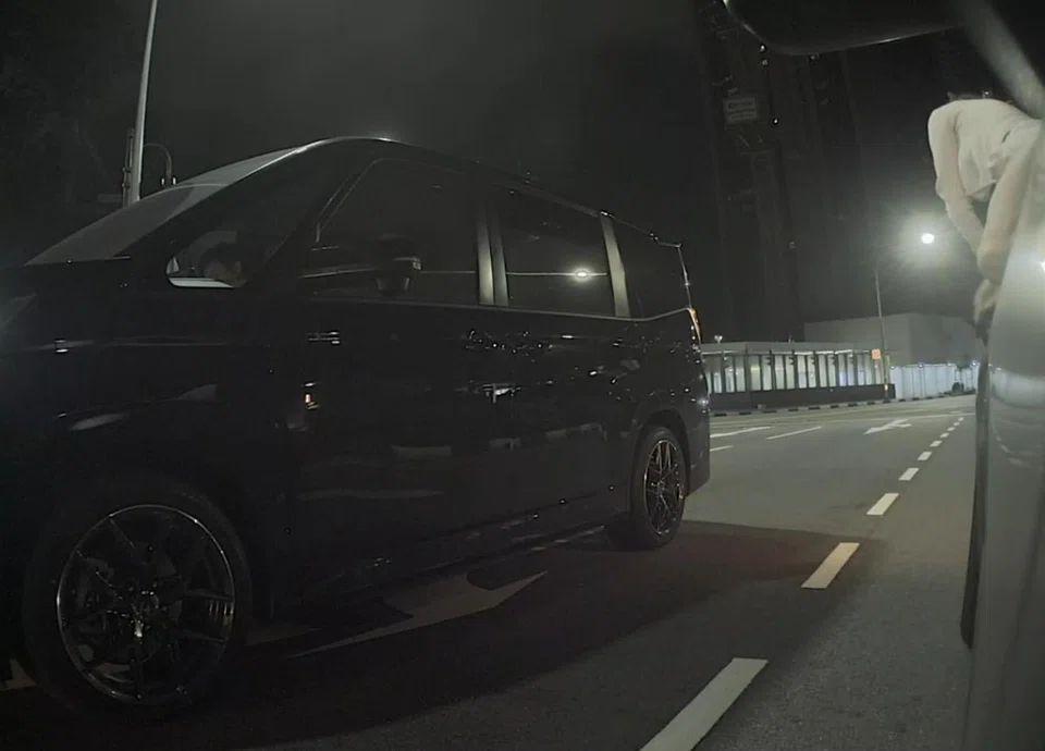 Chua’s in-car camera footage showed how Zhang tried to escape through the car window at a traffic junction before he pulled her back. PHOTO: COURT DOCUMENTS