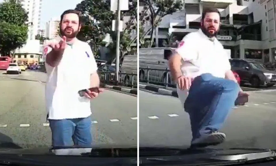 Meet the most self-entitled pedestrian ever at Balestier Road