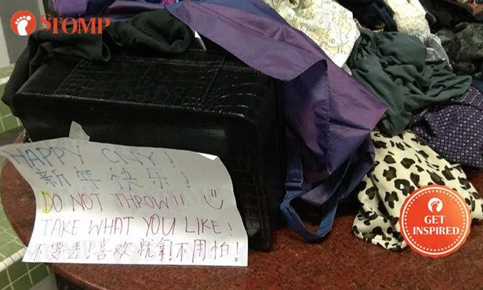 Stomper finds free clothes being offered at Bedok void deck ahead of Chinese New Year