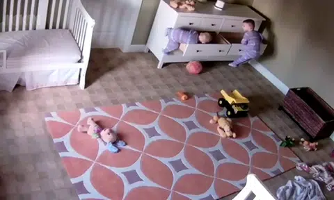 2-year-old toddler gets trapped under fallen cupboard -- and what his brother does next is incredible