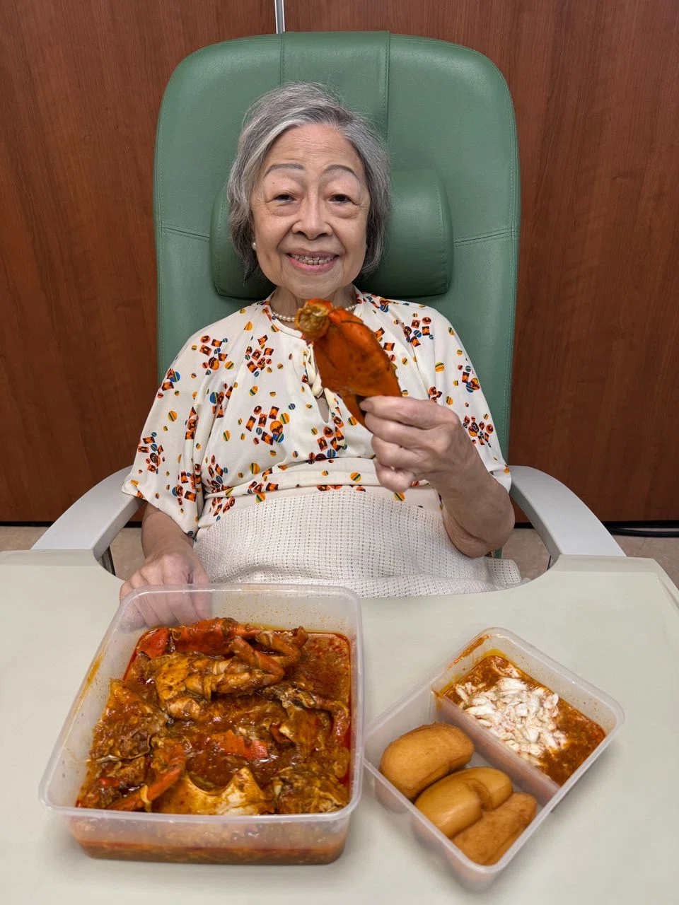 Madam Mary Ho's favourite foods include chilli crab.