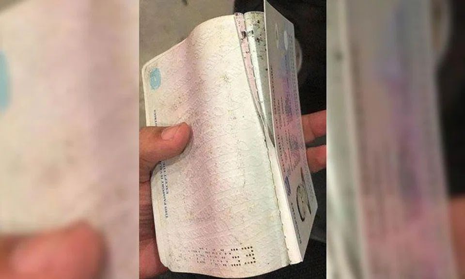 Malaysian officer allegedly tears S'porean man's passport and asks for bribe, Johor immigration authorities investigating