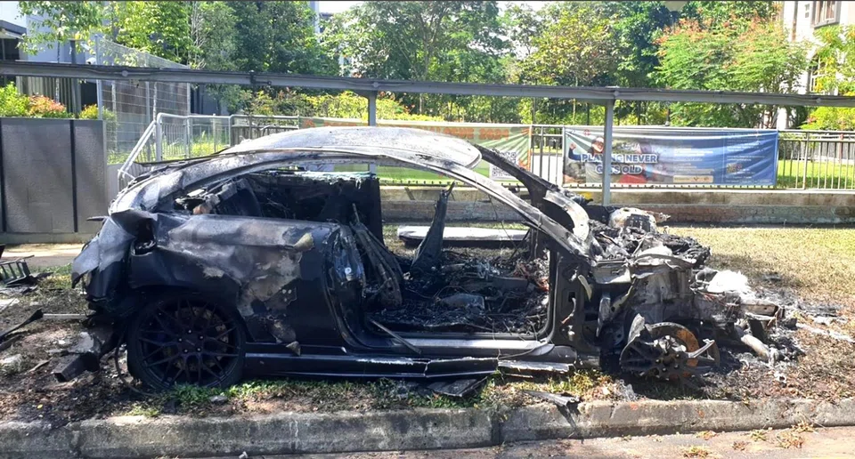Tan, along with three passengers in his car at the time, managed to escape from the burning vehicle.