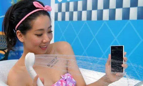 The simple reason why nearly all phones in Japan are waterproof