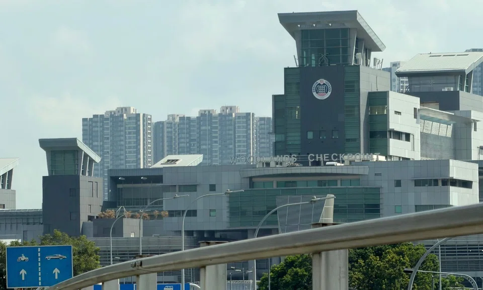 17-year-old arrested after claiming companions at Woodlands Checkpoint had a bomb and vaporiser