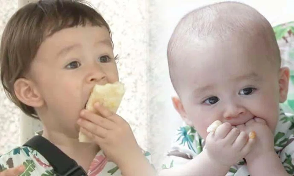 How would these two Korean babies react to their first kaya toast?