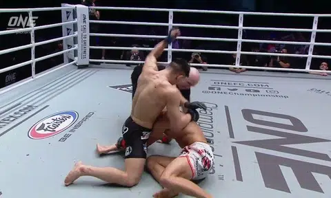 Check out the top 3 greatest moments from ONE: Clash Of Legends