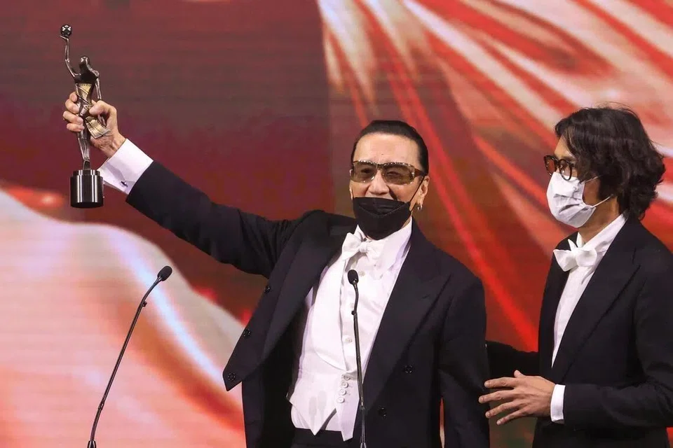 In 2022, Patrick Tse (left) won his first Best Actor award from the Hong Kong Film Critics Society for the movie Time.