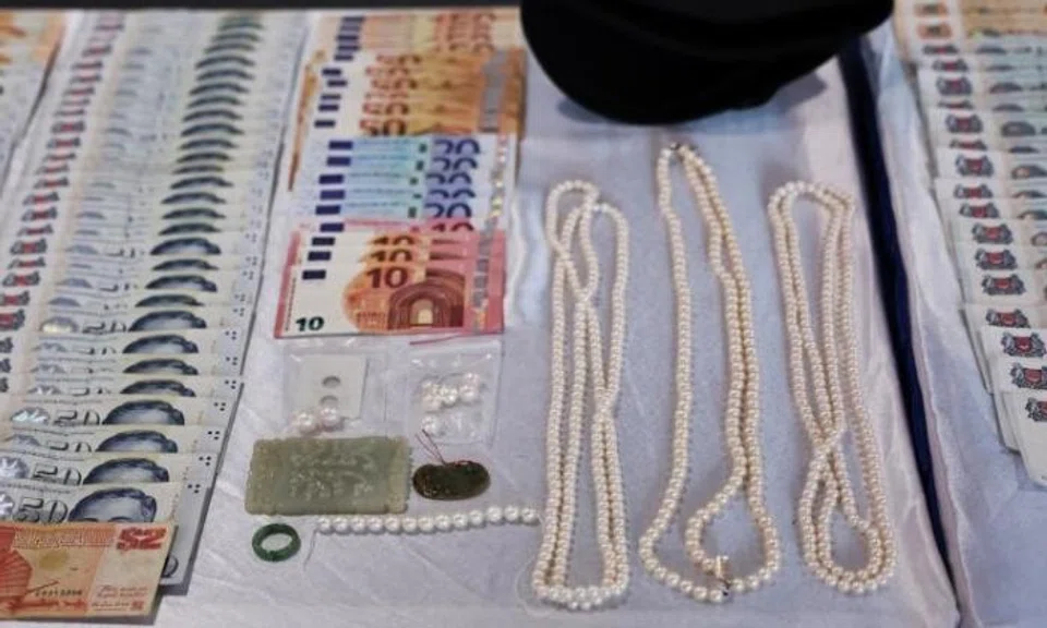A circular power saw, an assortment of jewellery, as well as cash amounts of more than S$6,000, 3,100 euros (S$4,500) and US$6,400 (S$8,300) were recovered from the trio.