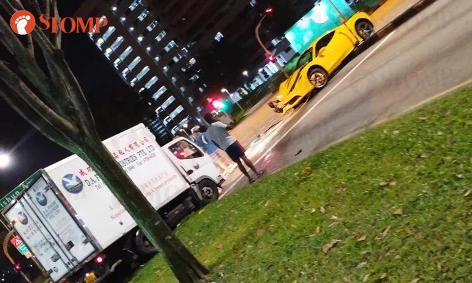 'Bumblebee' car driver allegedly flees after accident with lorry in Yishun