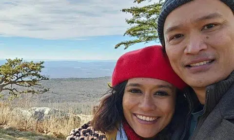 Madam Nur Aisyah and Mr Abdul Rauf Mohd Said were enjoying the scenery at the Minnewaska State Park Preserve when the accident happened. PHOTO: ABFUL RAUF MOHD SAID/FACEBOOK