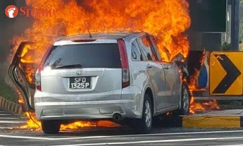 5 injured after Honda crashes into road divider along Airport Boulevard