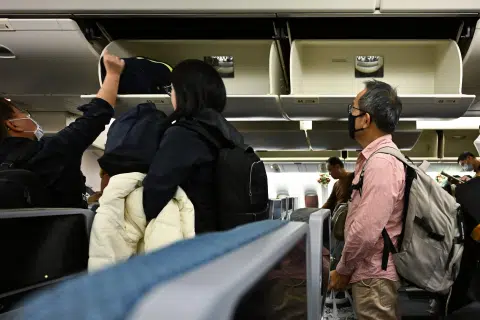 Two Chinese nationals allegedly steal from passenger aboard KL-S'pore flight