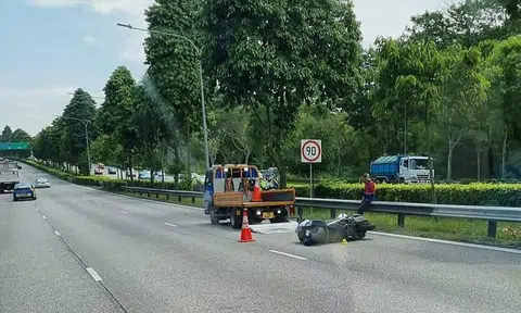 Female pillion rider, 36, dies after motorcycle skids on SLE