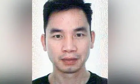 Long Zhihua, who was a member of a housebreaking syndicate, allegedly stole more than $500,000 worth of jewellery.