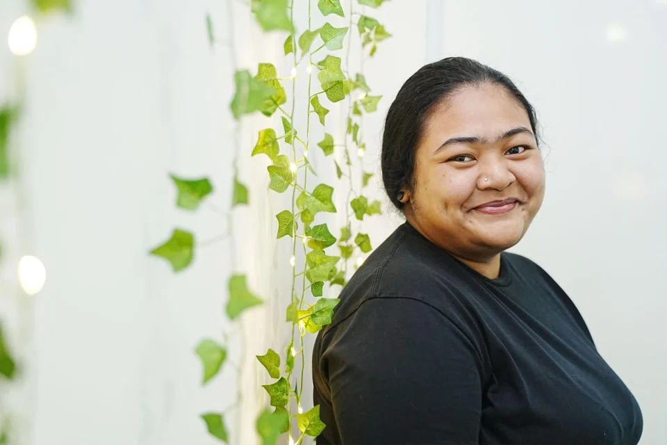 Ms Puteri was diagnosed with Thyroid cancer in 2016. She now takes care of her elderly mother who is also a cancer patient. 