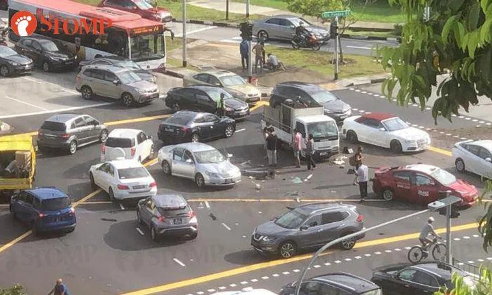 71-year-old woman taken hospital after 4-vehicle accident at Clementi Road junction