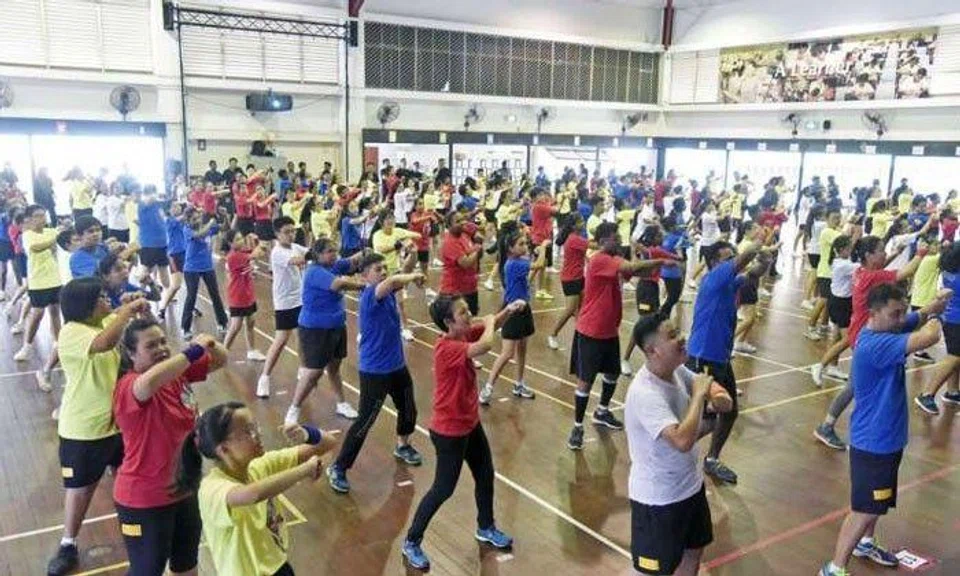  Fuchun Secondary students zumba for 4 hours and dance there way into record book