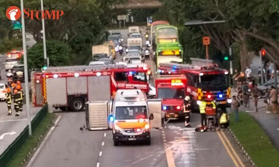 2 suffer minor injuries after lorry overturns at Tampines junction