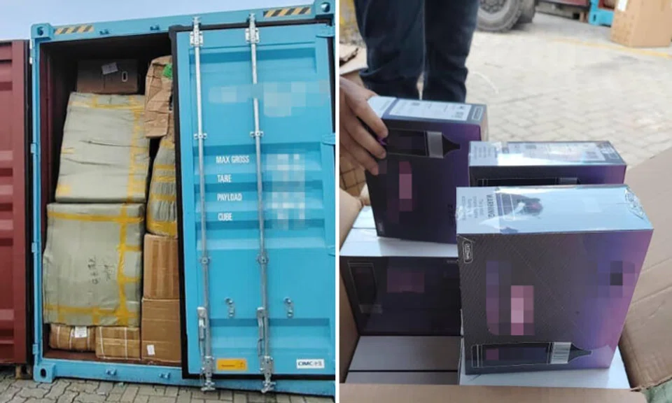 Malaysian Customs officers in Port Klang have uncovered a shipment of about 300,000 vapes and their components, believed to be bound for Singapore.