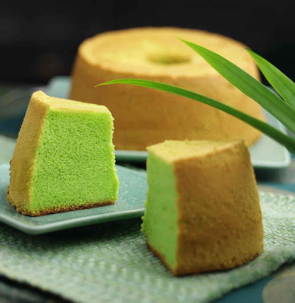 Pandan Chiffon Cake from Bengawan Solo.