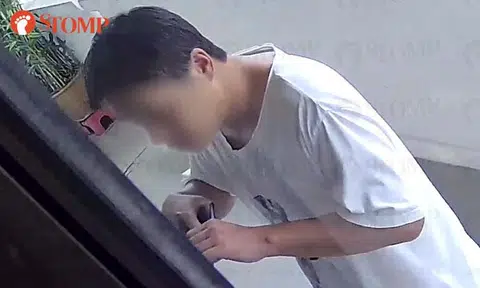 Man allegedly makes inappropriate gesture outside Bedok flat, Stomper urges women to stay alert