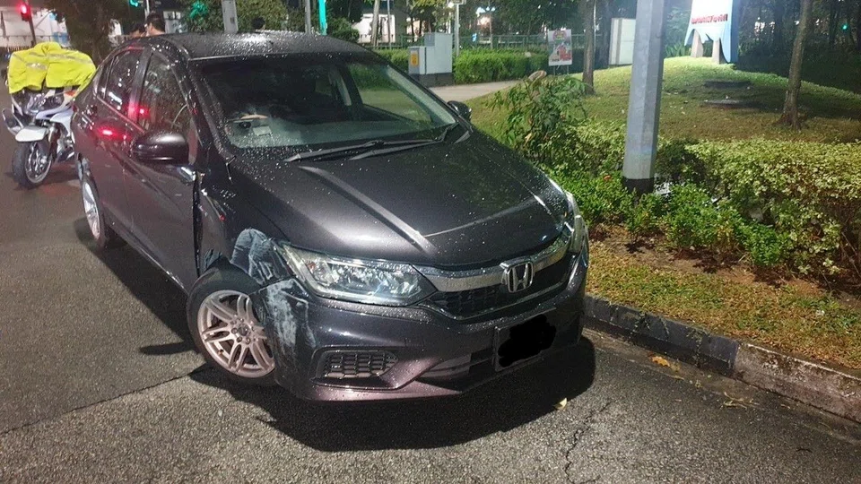 One 47-year-old man lost control of his Honda City while travelling along Tampines Avenue 5 and collided with a traffic light pole and kerb.