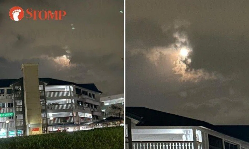 Stomper Lim shared photos of the moon peeking through the clouds as well as in its full glory.