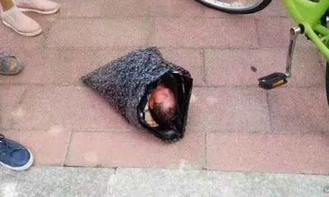 Mother wraps newborn in plastic and sends him to orphanage via courier