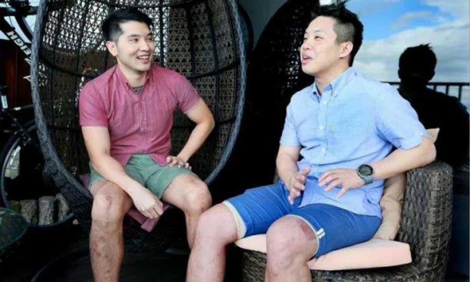 Meeting Mr Lim (left), who underwent a long period of recovery after his accident in Phnom Penh, gave Mr Suen (right) hope that he can also recover from his traumatic injuries and live life to the fullest. Photo: Jonathan Choo (The Straits Times)