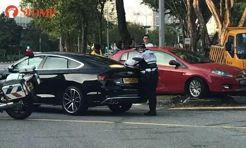 Accident involving 2 cars along Ang Mo Kio Avenue 8 causes hour-long jam