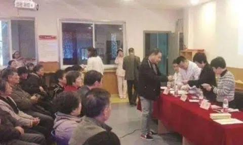 Suzhou nursing home offered cash incentives to children to visit parents -- and it worked wonders