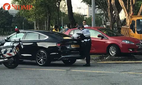Accident involving 2 cars along Ang Mo Kio Avenue 8 causes hour-long jam