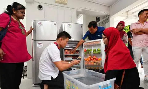 These two fridges are placed at Tampines Street 43 for residents to donate food to their needy neighbours