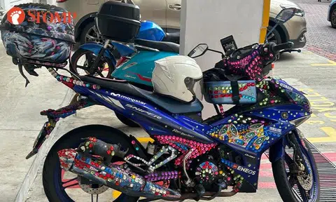 Bejewelled bike at Sago Lane reminds man of nostalgic computer game: Did you play it?