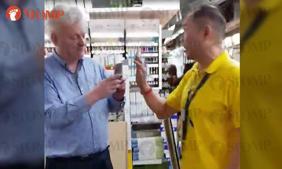 Man in dispute with Art Friend employee after insisting on buying not-for-sale item