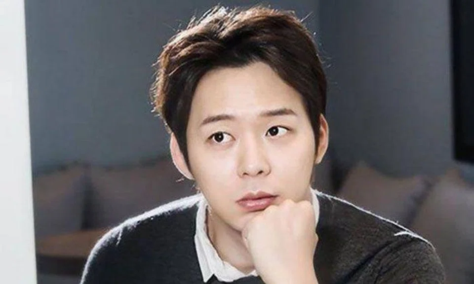 Police seek arrest warrant for South Korean singer Park Yoo-chun after positive drug test