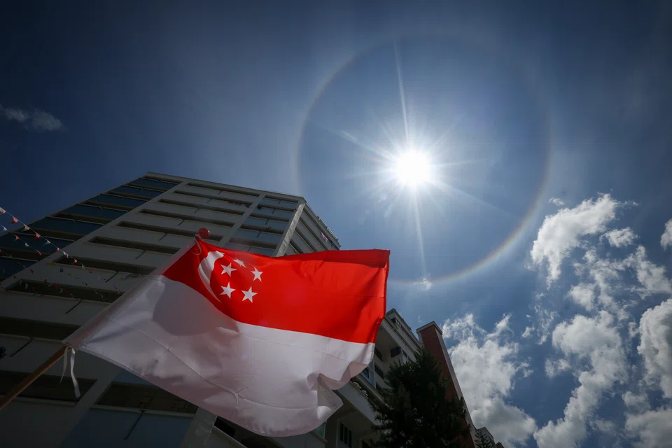 A sun halo seen in Serangoon Avenue 3 on Aug 25.