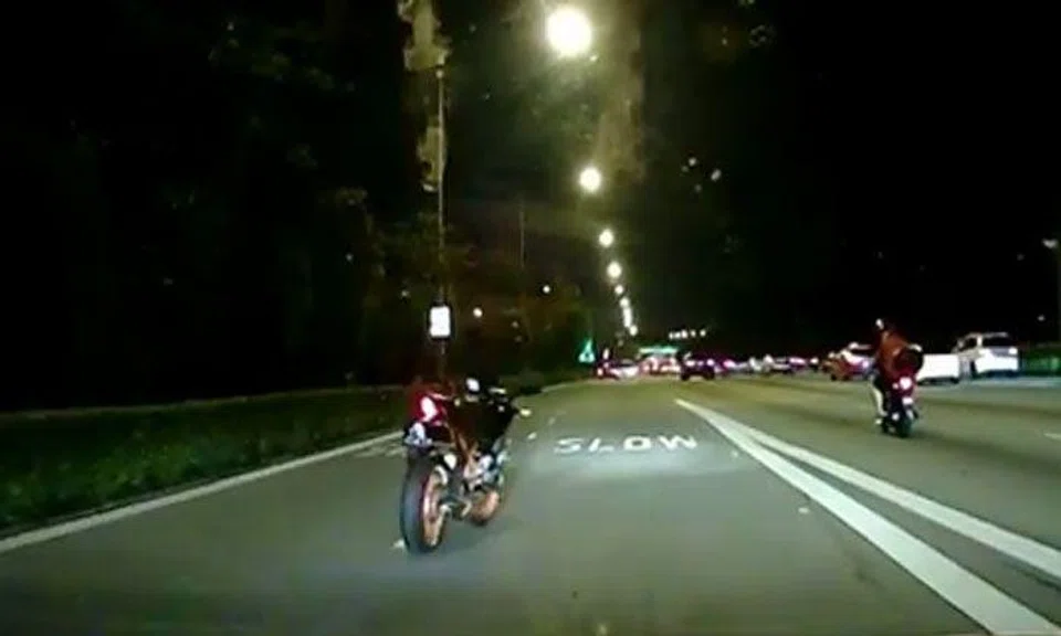 How is this motorcycle travelling along expressway without a rider?