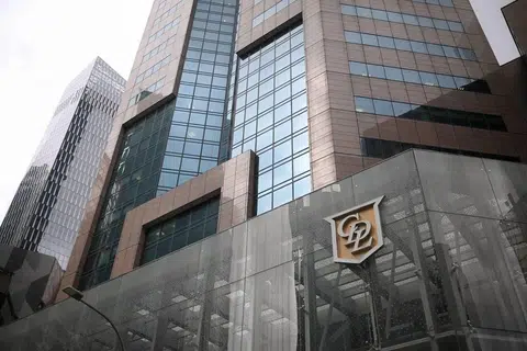 A tussle between father and son for control of property giant CDL was revealed on Feb 26.