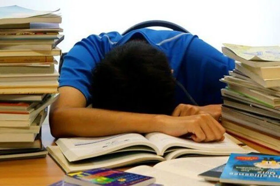 Mum spends $2000 per term on daughter's tuition