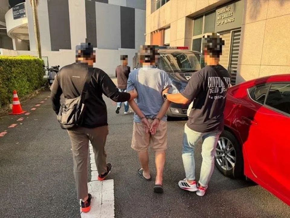 Police crackdown in Geylang