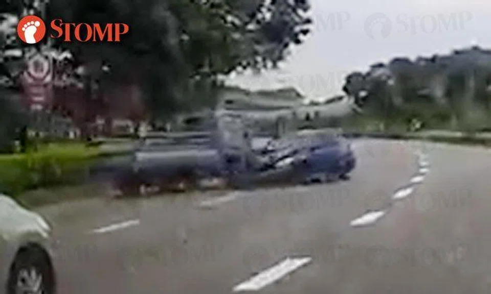 Subaru suddenly swerves across 3 lanes and hits lorry on TPE after driver loses control of vehicle