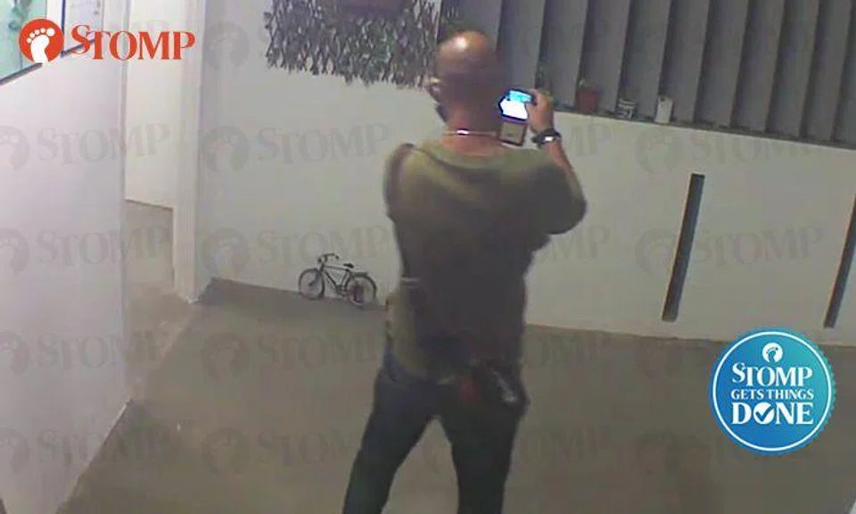 Man returns Canberra resident's mini bicycle after Stomp report -- but not before taking photo