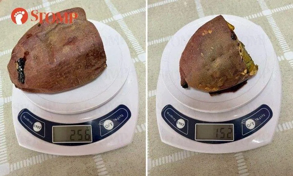 After weighing the sweet potatoes, the Stomper found that one of them weighed 256g and the other 152g.