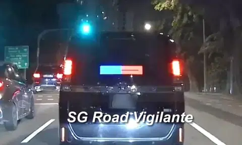 private-hire vehicle flashing blue red LED light police