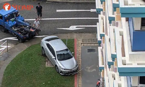 Car mounts pavement near Bedok Reservoir block: 'It's so unsafe'