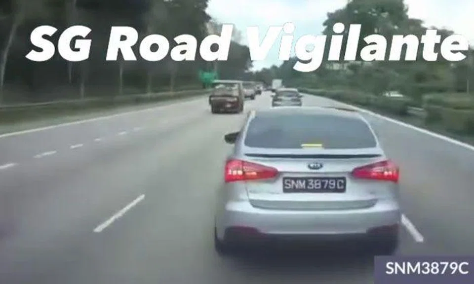 Kia driver plays braking game on SLE, tries to block other vehicle and almost causes accident
