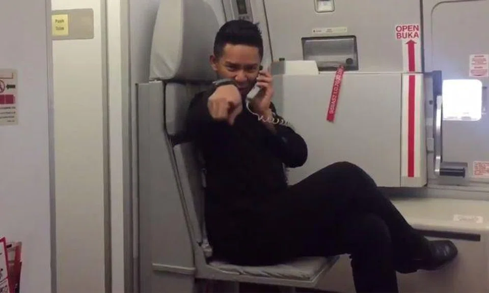 Source: Screengrab / Farhan Rzman Twitter